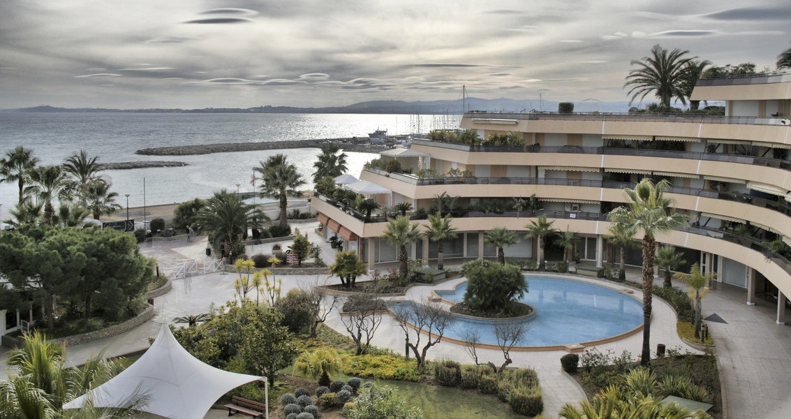 Hôtel Holiday Inn Saint Laurent Du Var (06)