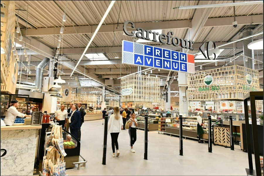 Centre commercial Carrefour Dijon Toison d'or (21)